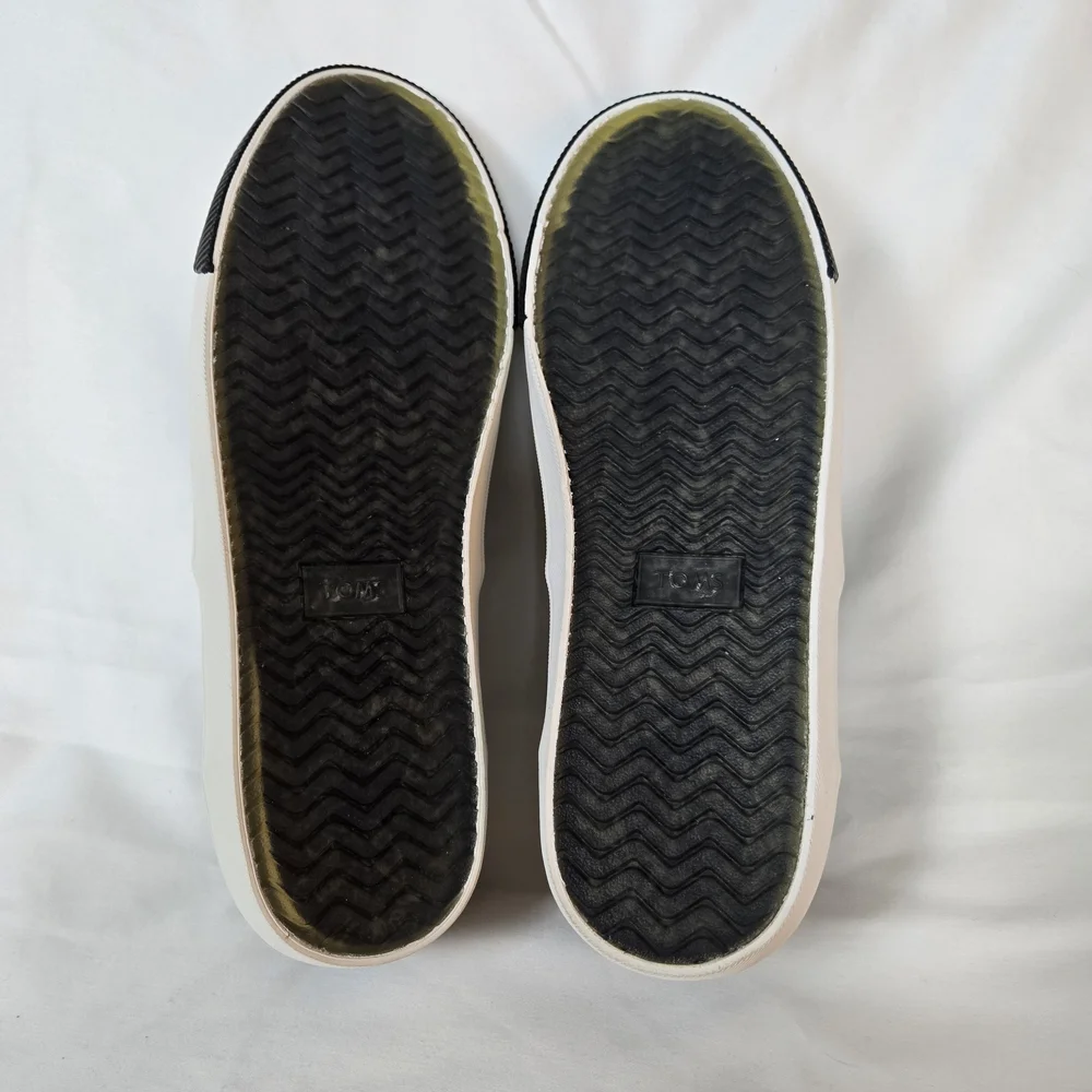 Toms X Marvel Men's Black Avengers Baja Limited Edition Slip-on Shoes 10M NWOT‎